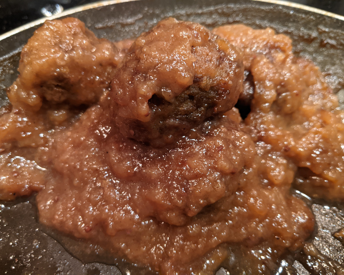 Auction House Meatloaf with Apple Glaze