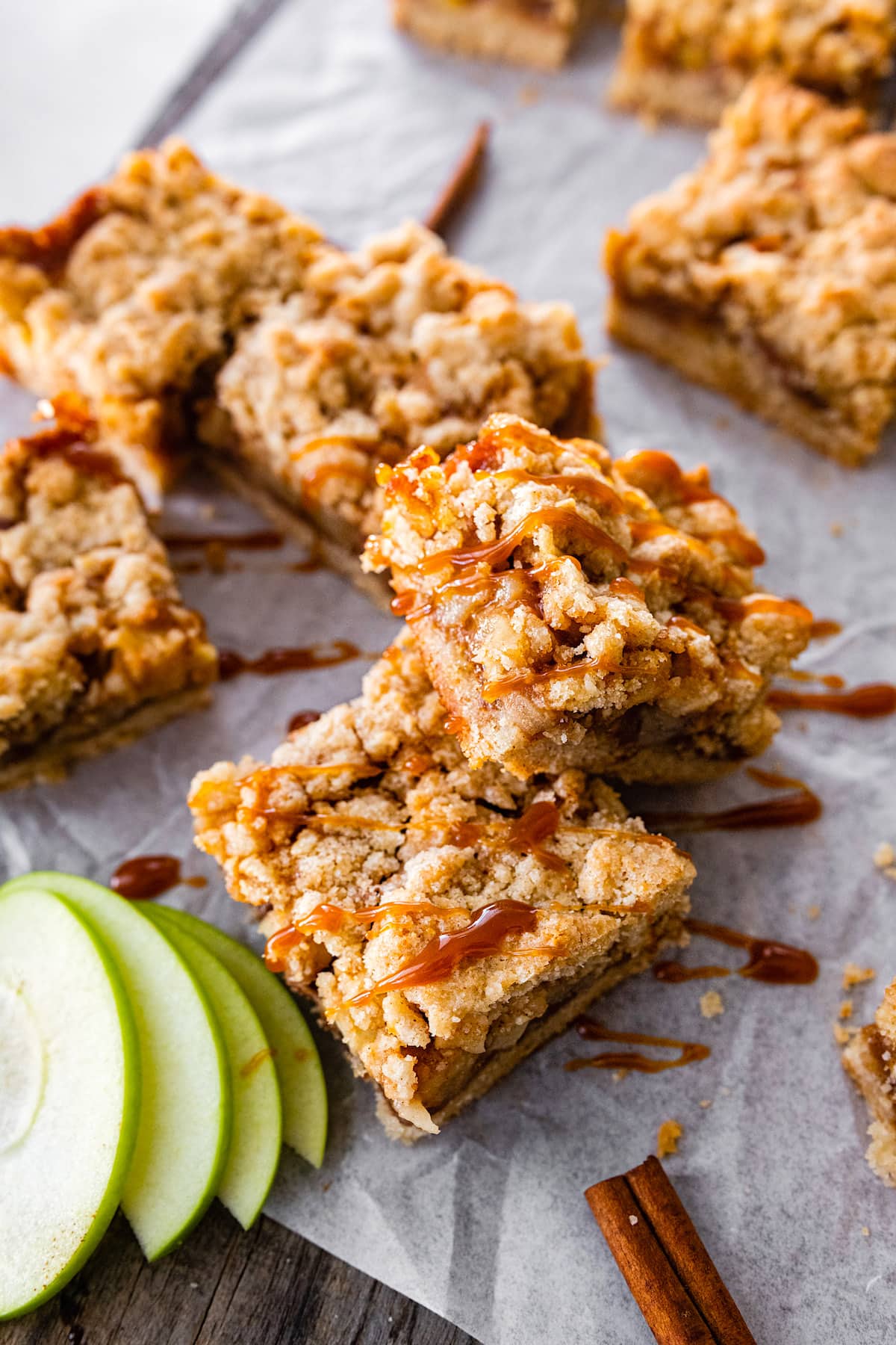 Layered Caramel Apple Crumble Bars