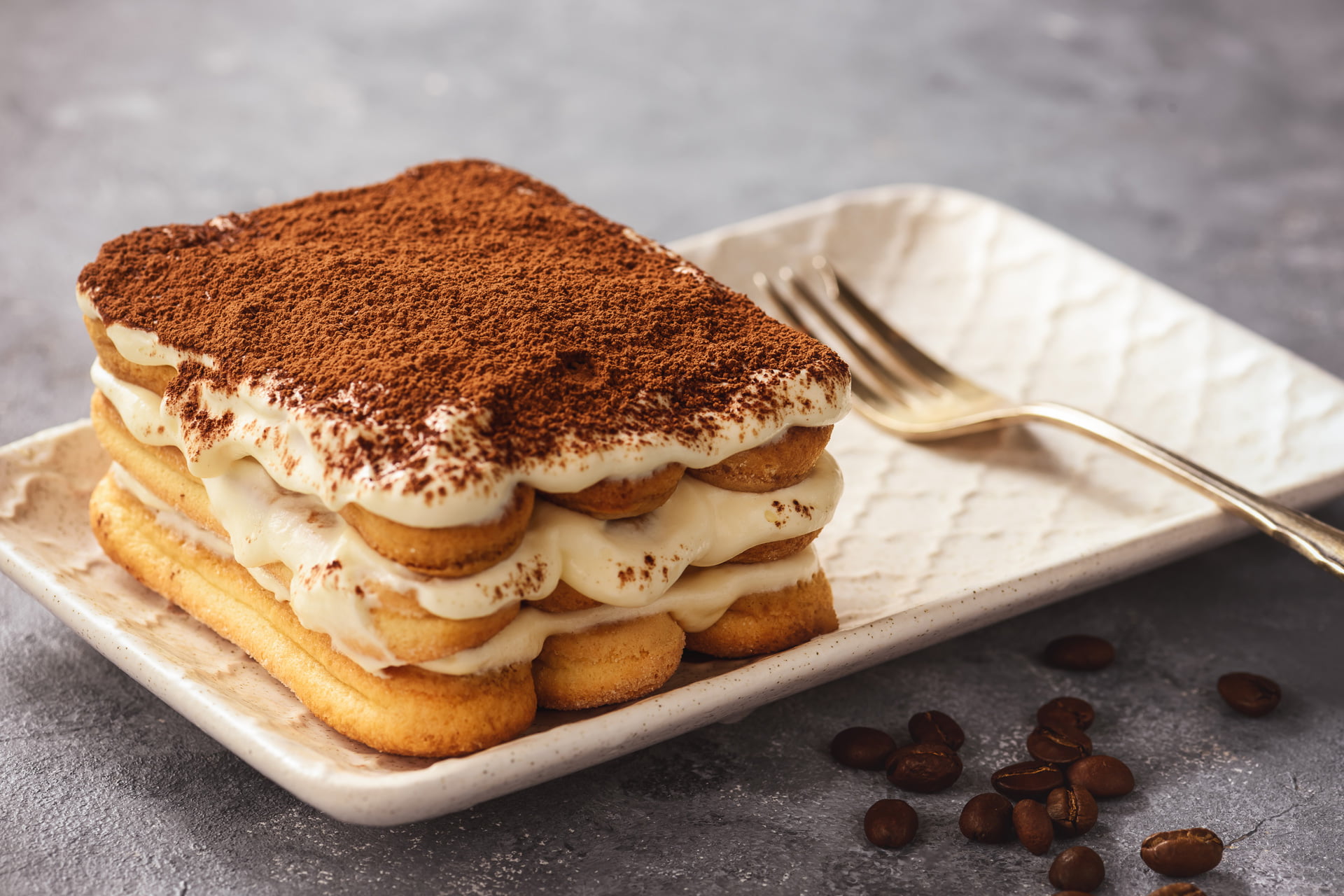 Tiramisu with Cardamom-Infused Mascarpone Cream