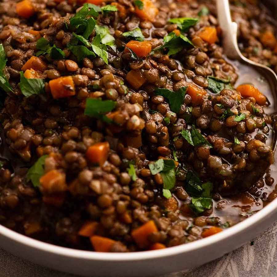 French-Style Lentil and Mushroom Stew with Thyme