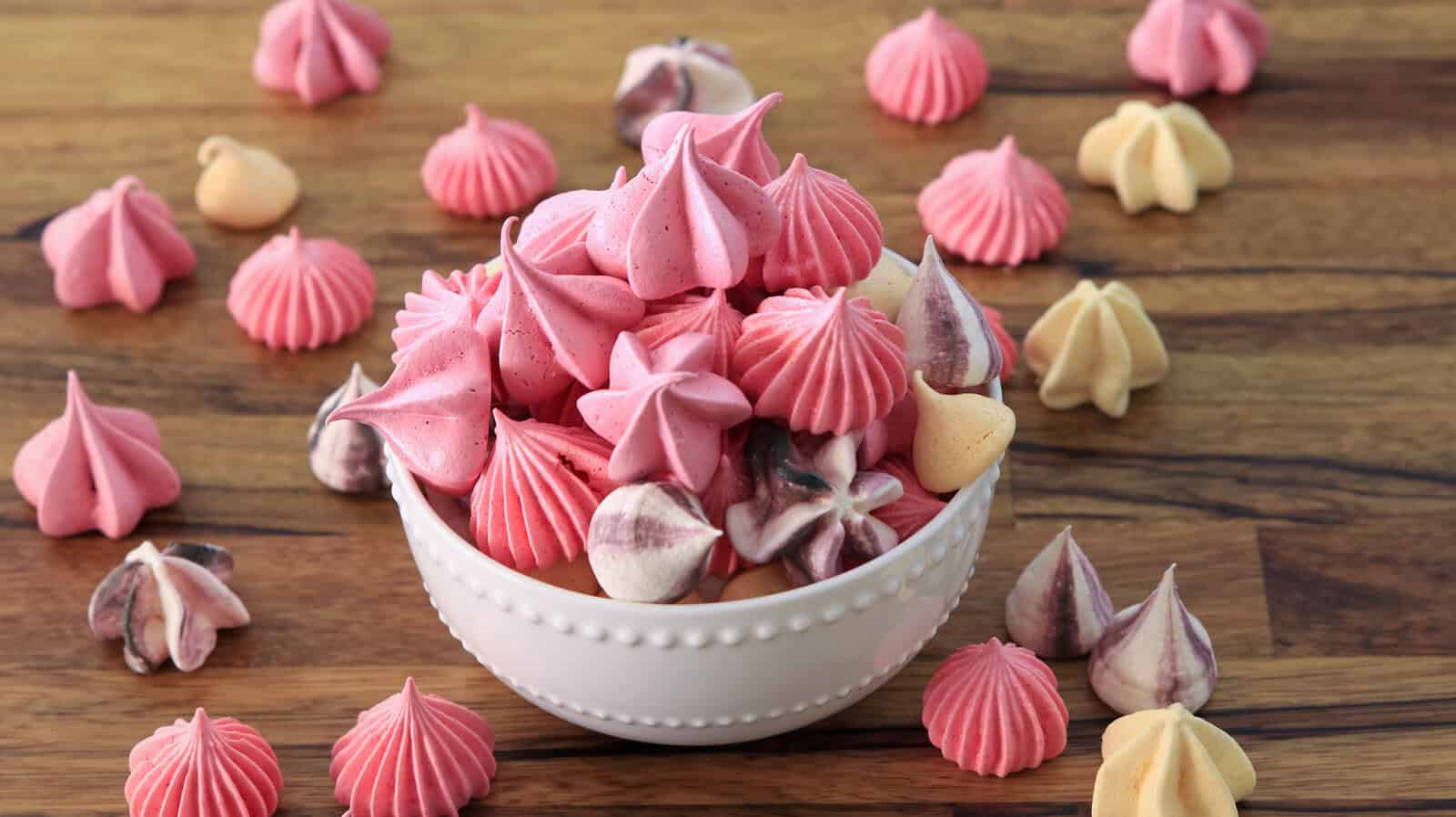 Band Fun Meringue Kisses