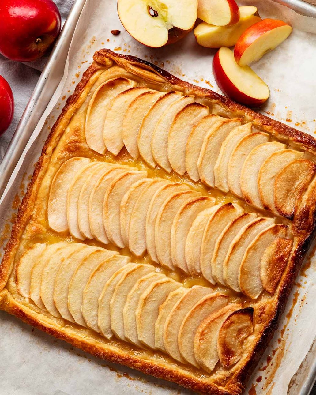 French-Inspired Baked Apple Tart with Honey and Thyme