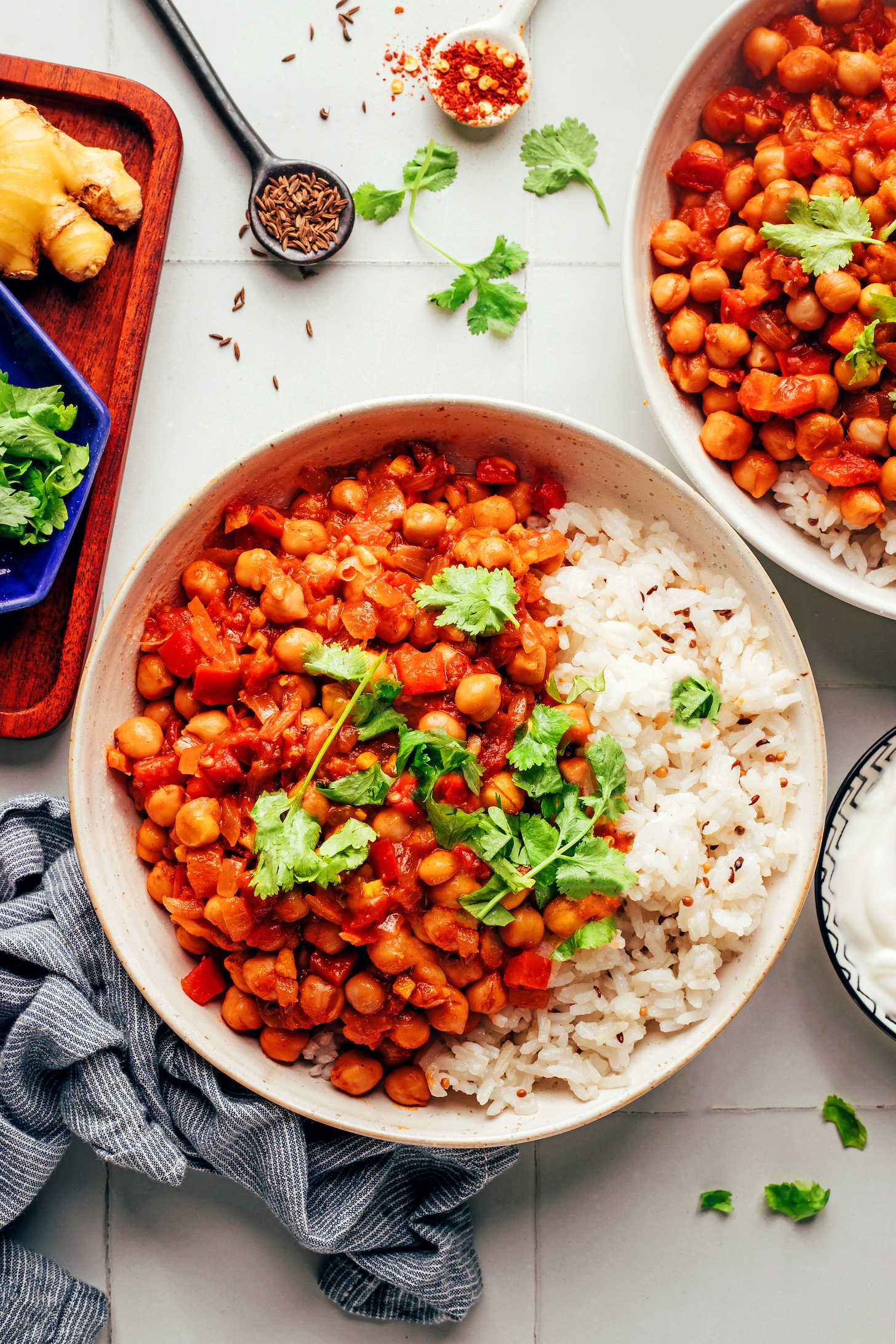Spiced Chickpea and Rice Bowl with Fresh Vegetables