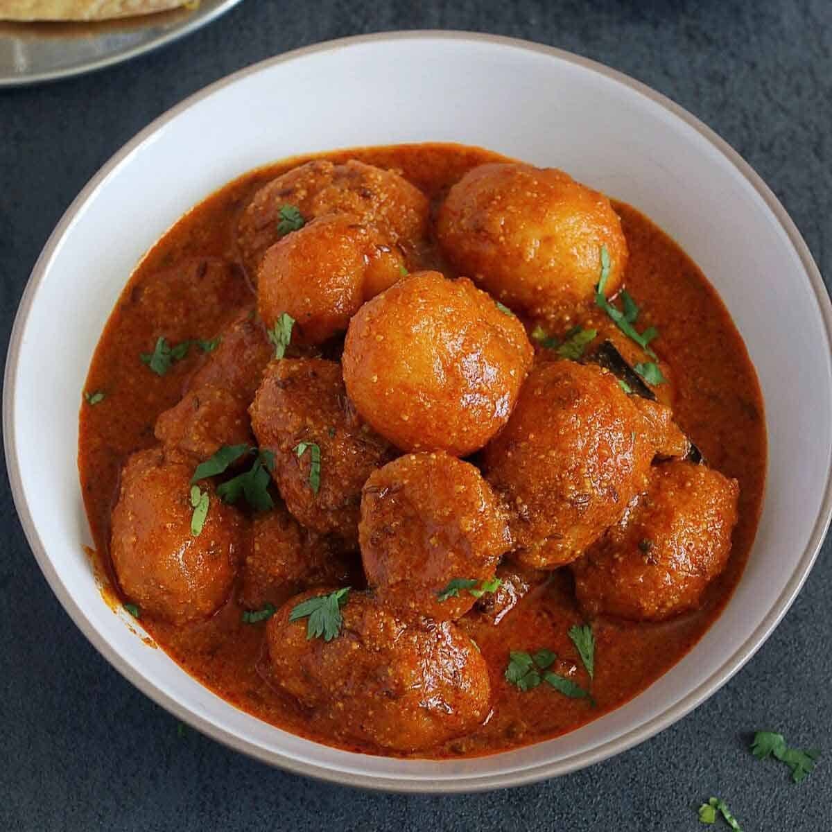 Kashmiri-style Vegetable Dum Aloo with Tamarind Sauce