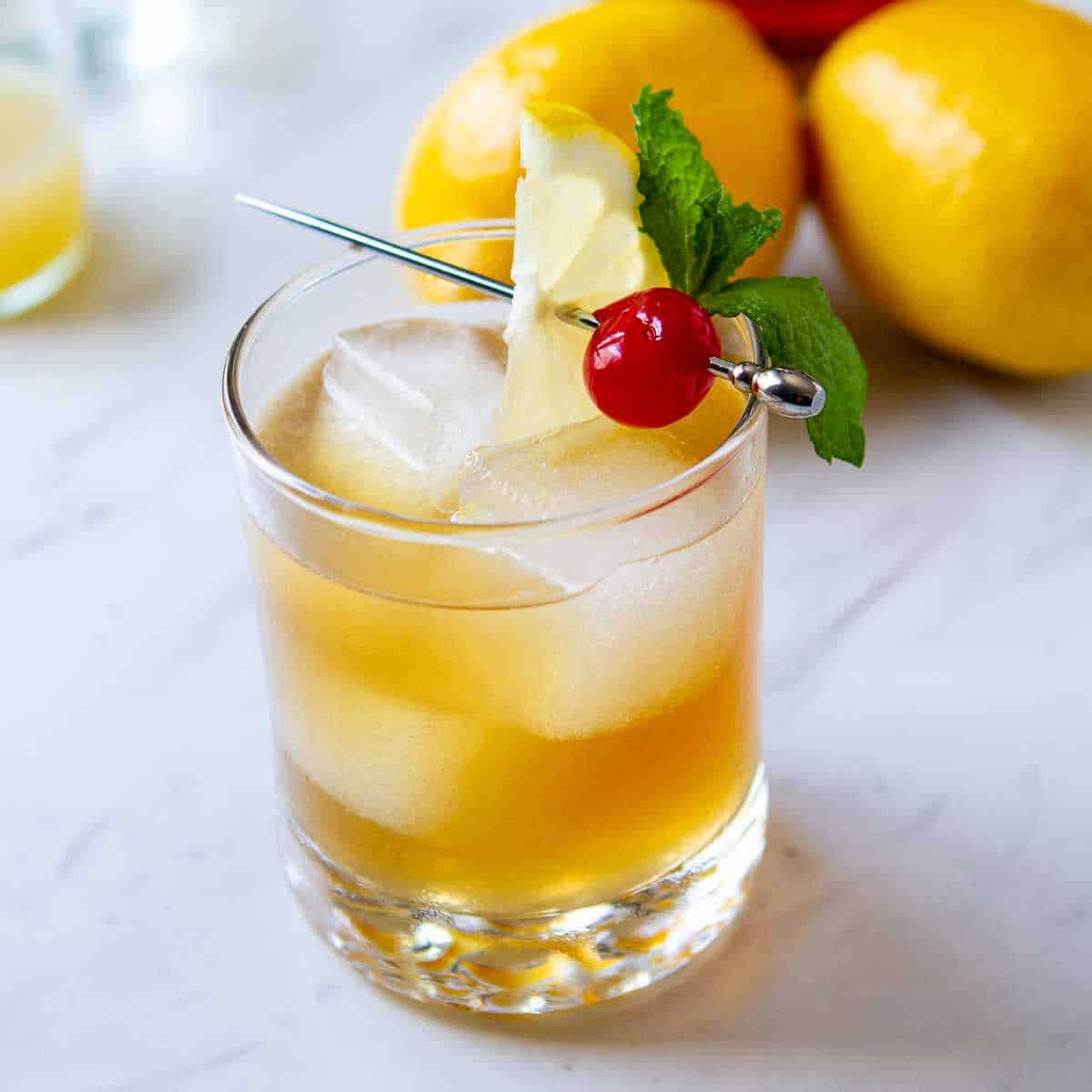 Simple Rum Sour with Honey-Lime Balance