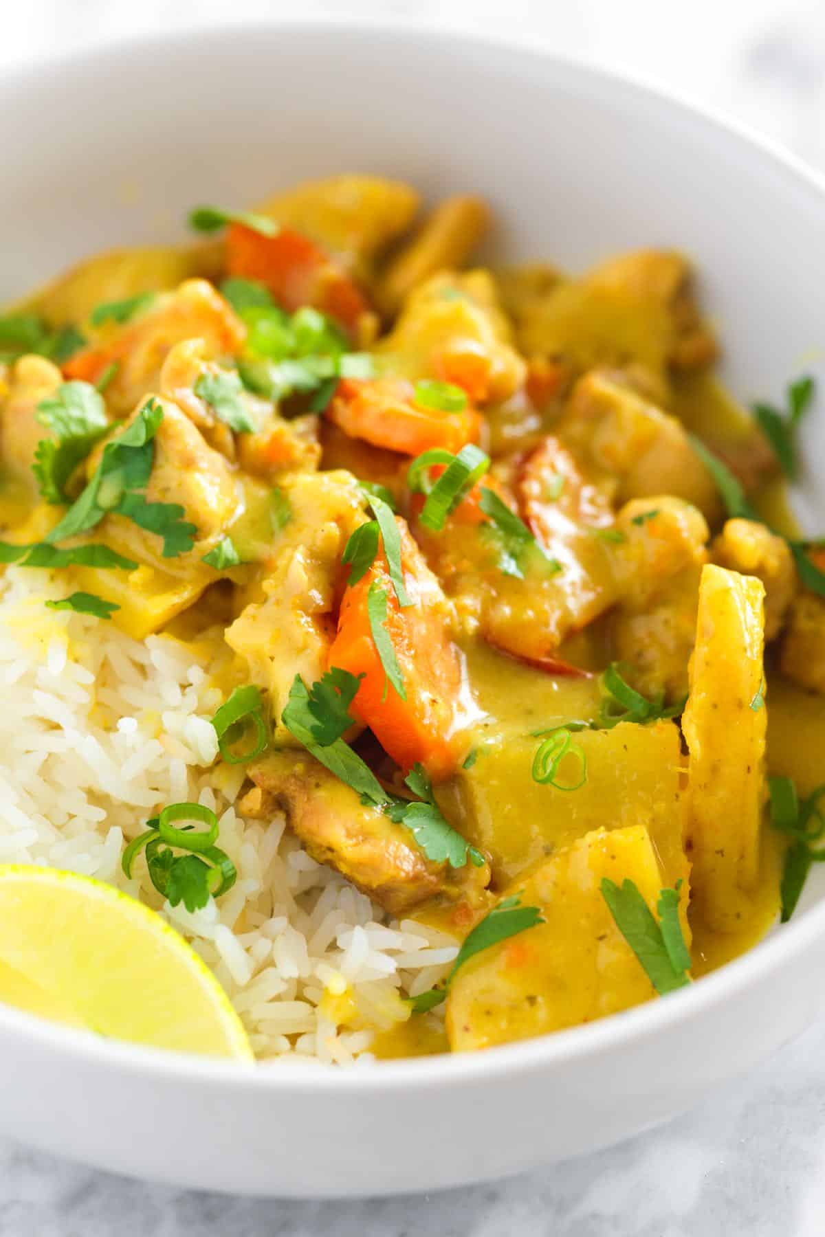 Yellow Curry Chicken Stew with Tomato and Ginger