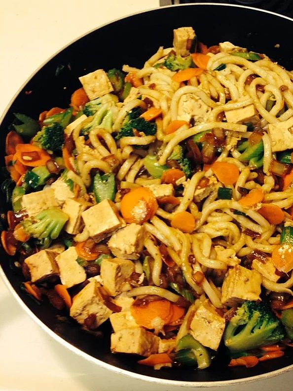 Street-Style Oversized Tofu Stir Fry with Bold Garlic Sauce