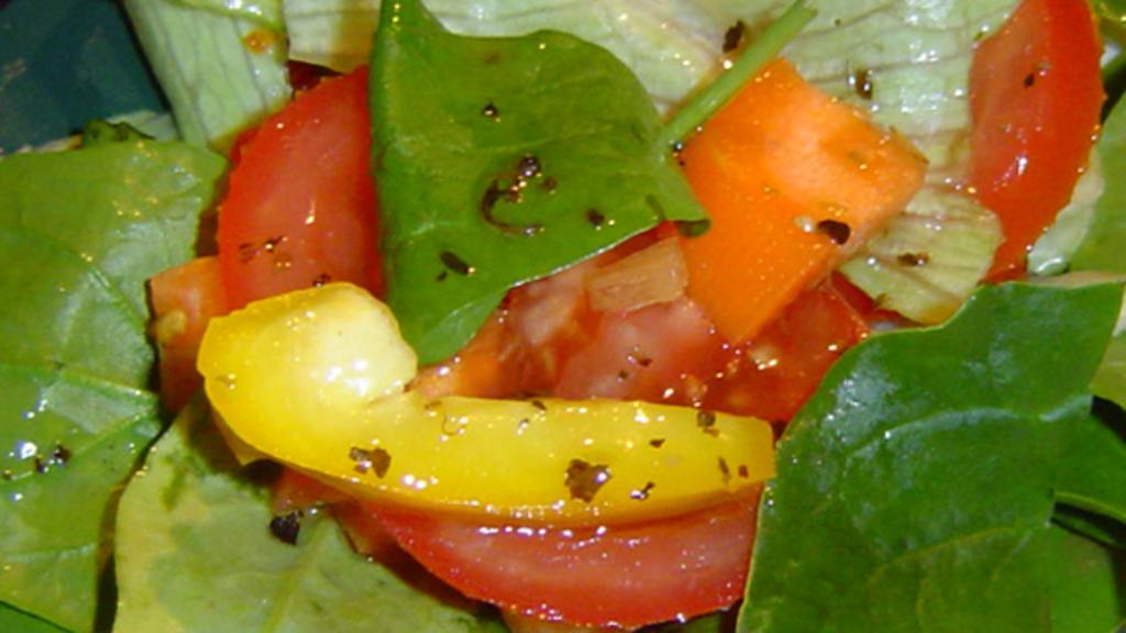 Herb-Infused Ring Salad
