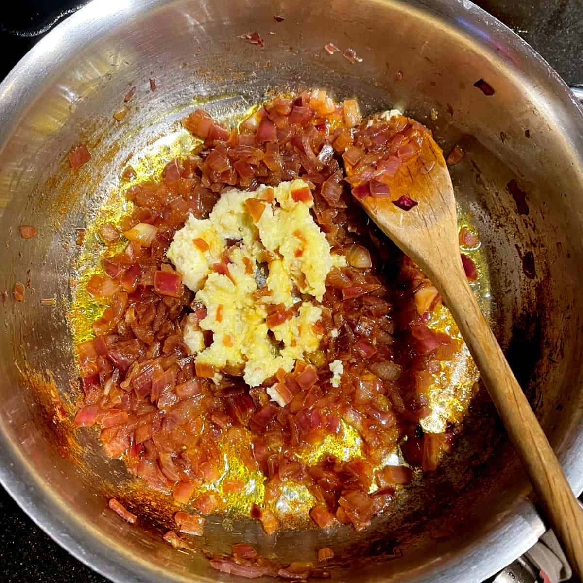 Ethiopian-Inspired Teff and Chickpea Pilaf with Caramelized Onions