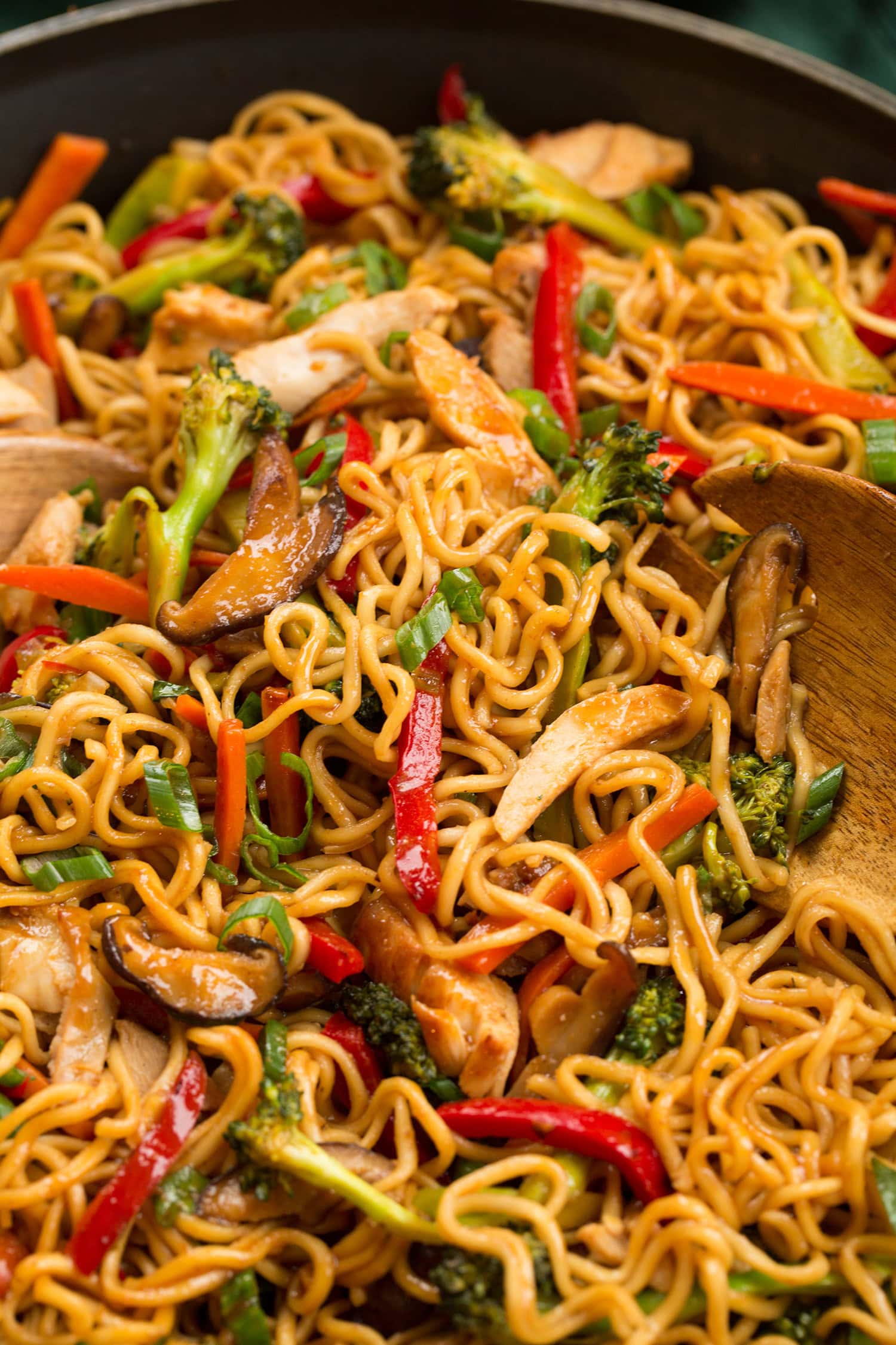Quick Stir-Fry Noodles with Crunchy Vegetables and Sesame