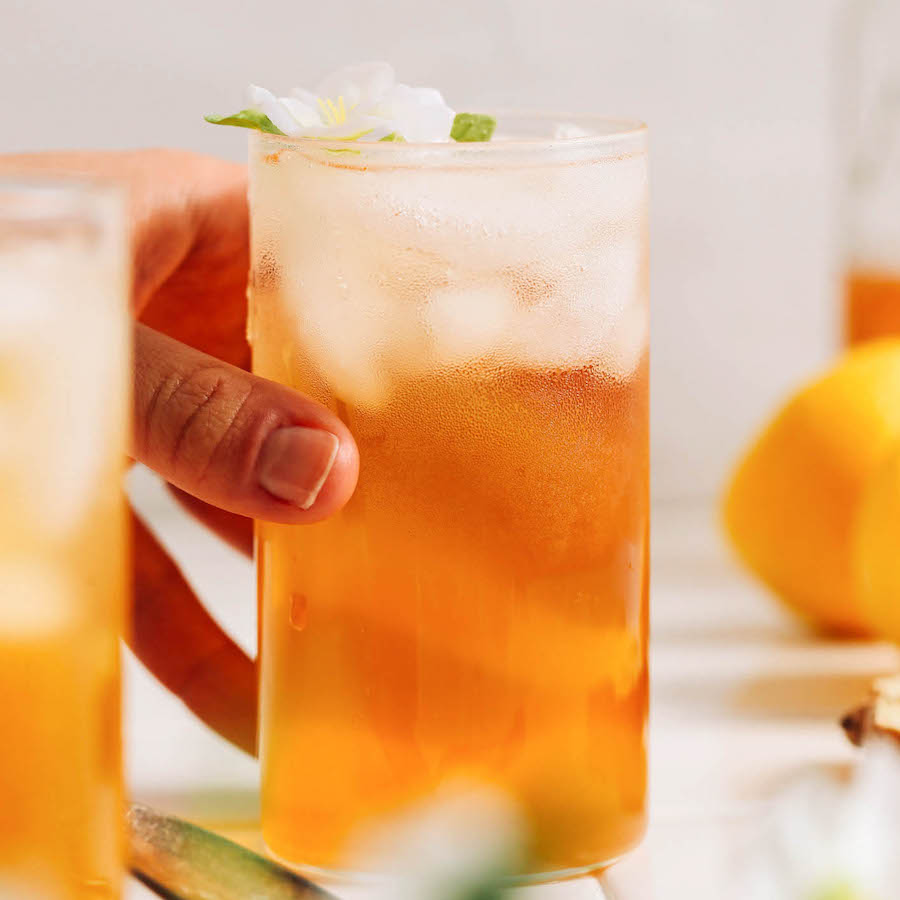 Sparkling Ginger-Lemongrass Iced Tea