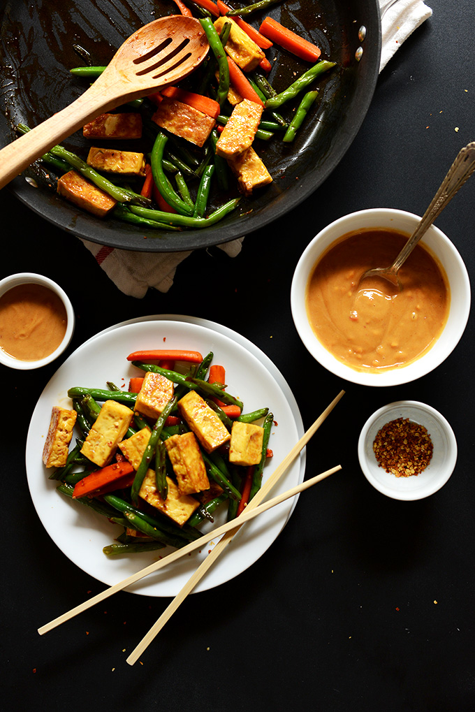 Stern Stir-Fried Tofu with Harsh Chili-Garlic Sauce