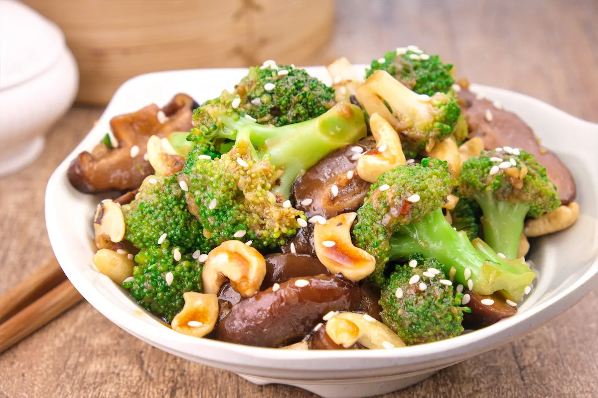 Pan-Fried Chinese Broccoli with Garlic Mushrooms