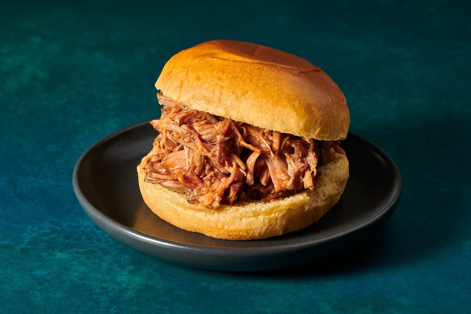 Classic American BBQ Pulled Pork Sandwiches