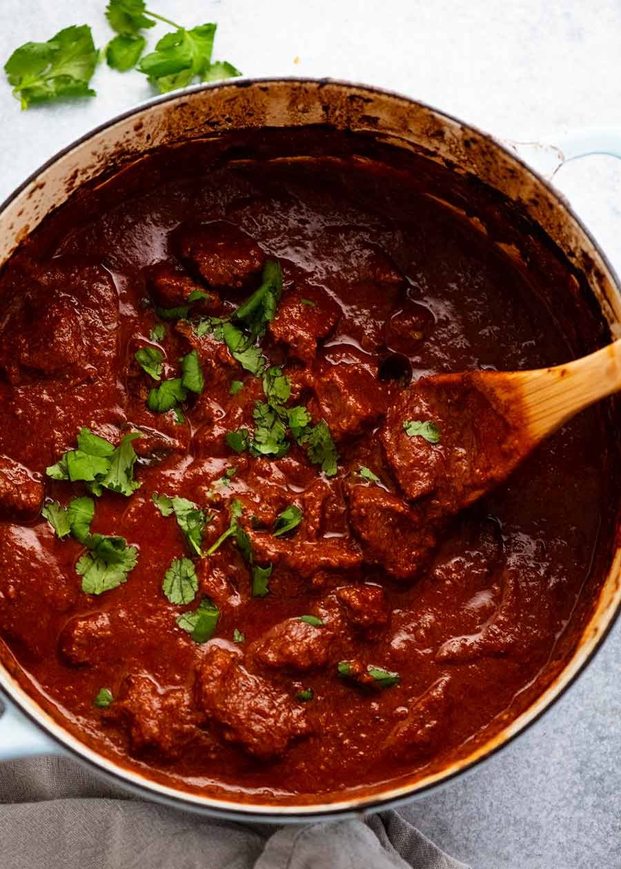 Slow-Cooked Pork Vindaloo with Vinegar and Spices