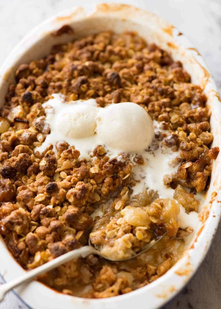 Whiskey-Spiced Apple Crumble