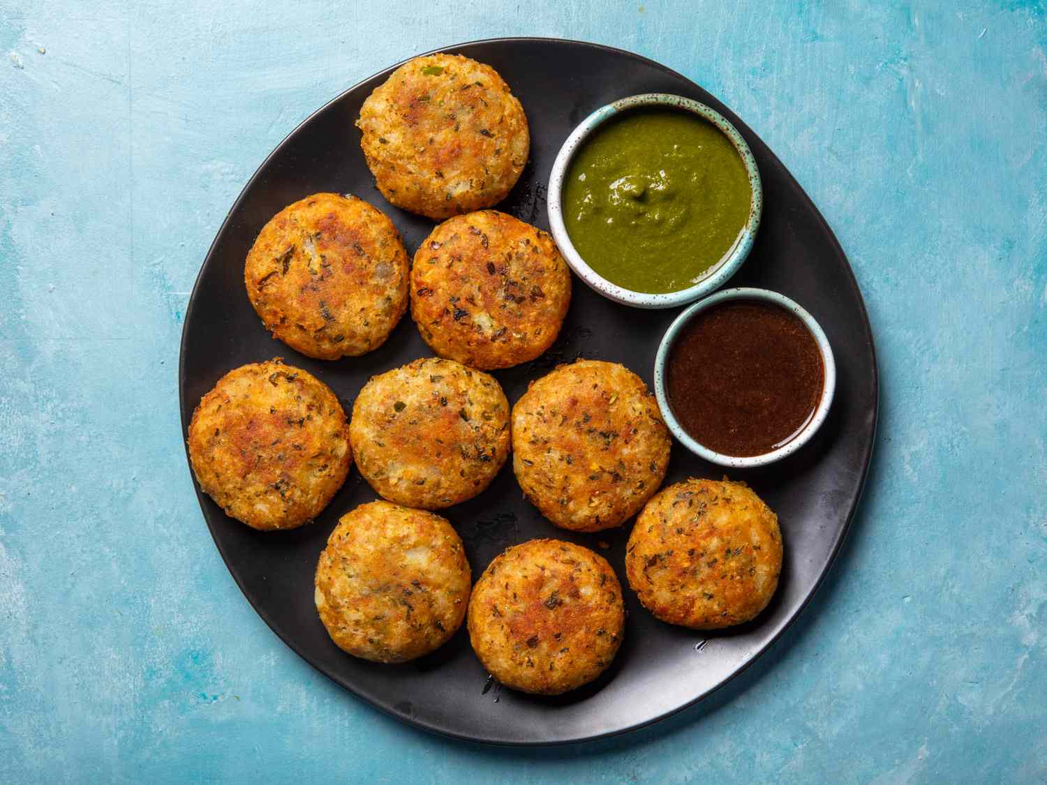 Pan-Seared Aloo Tikki with Mint Yogurt Chutney