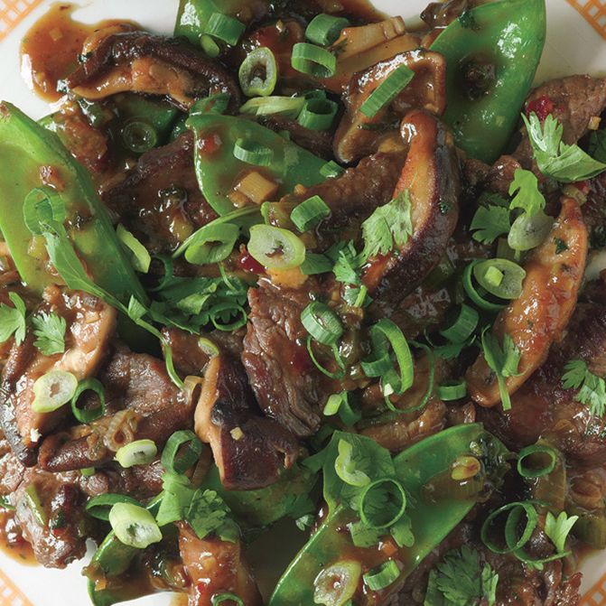 Stir-Fried Beef and Snow Peas in Garlic Ginger Sauce