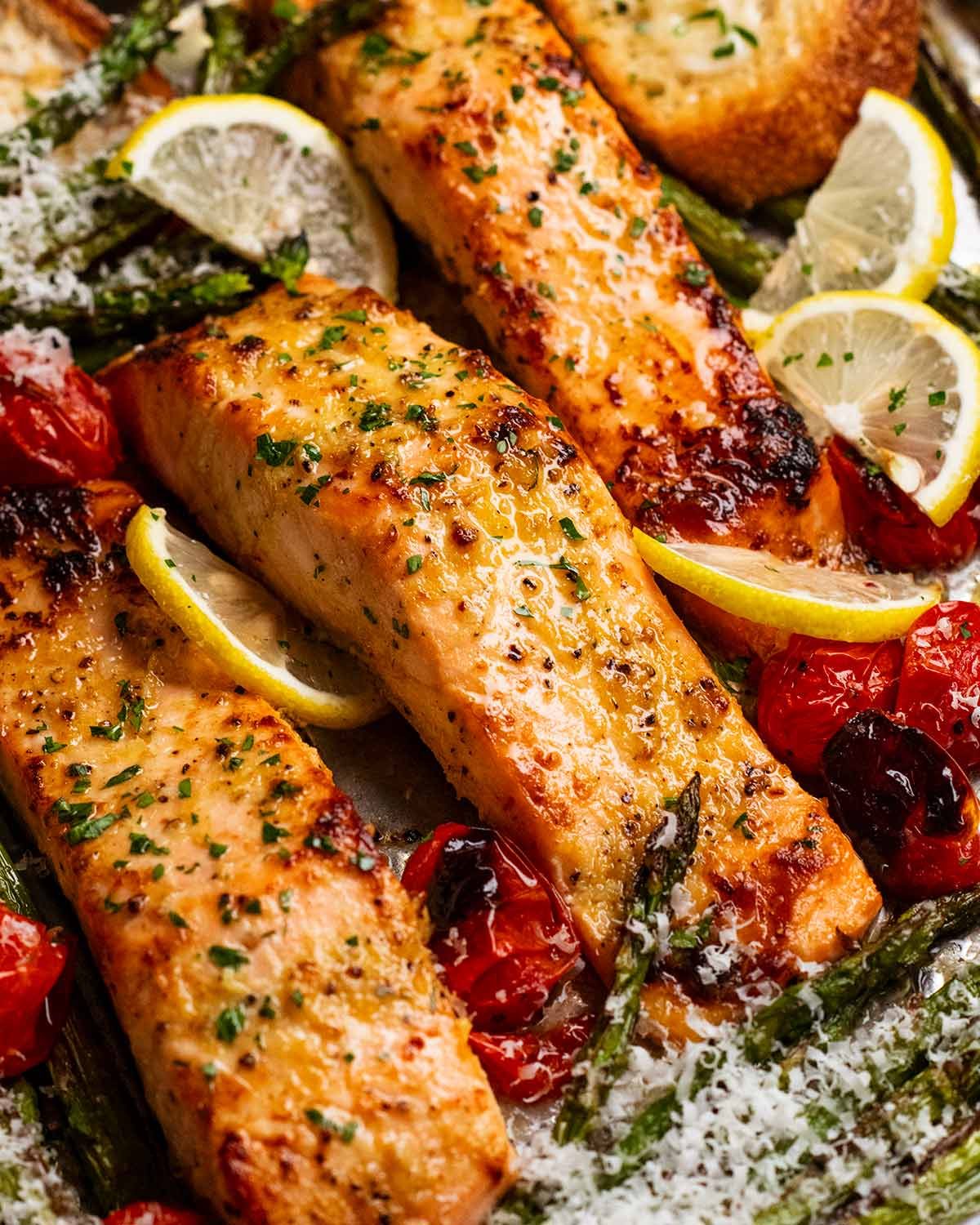 Sautéed Garlic-Ginger Salmon with Asparagus and Cherry Tomatoes