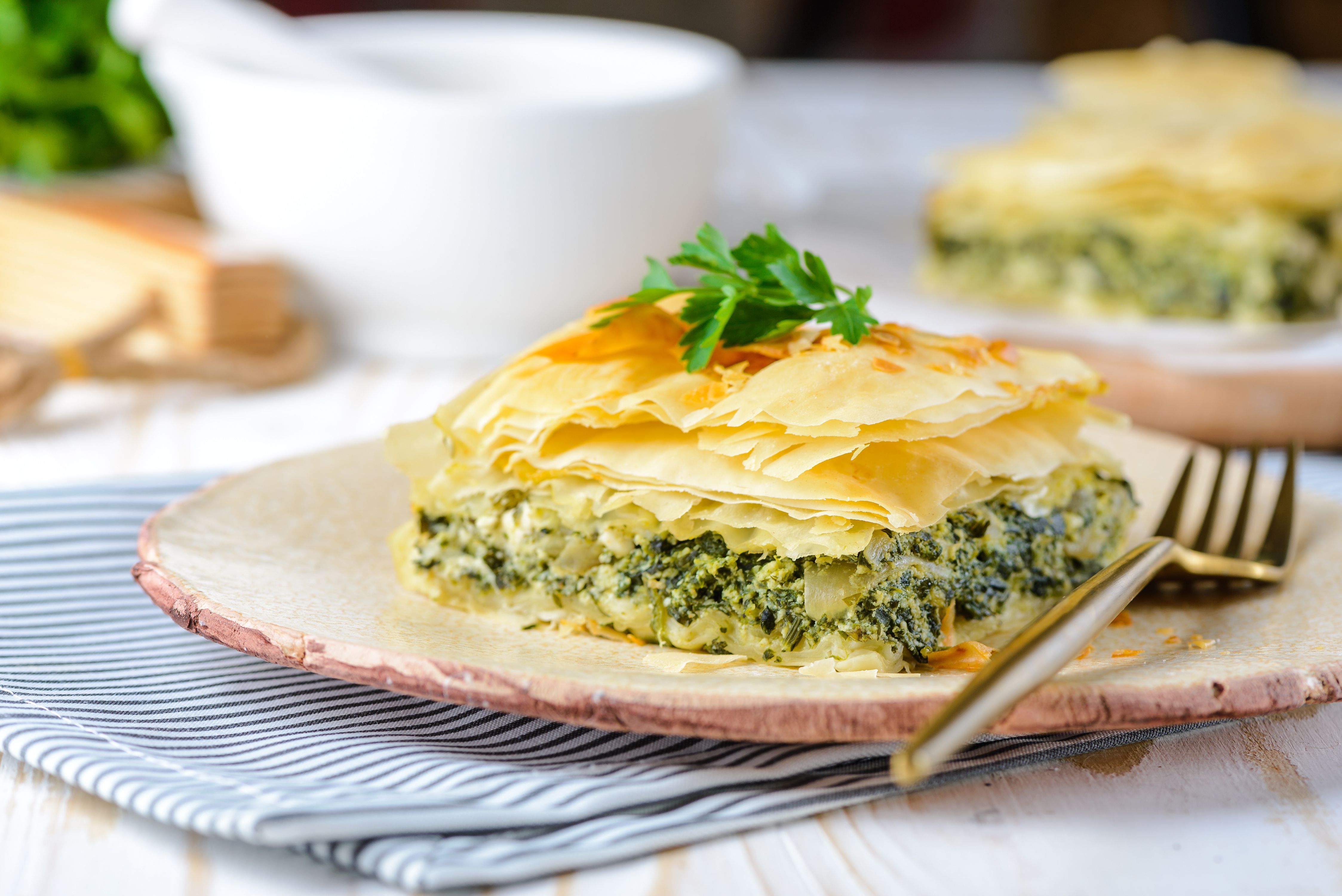 Spanakopita-Inspired Phyllo Cups with Spinach and Feta Filling