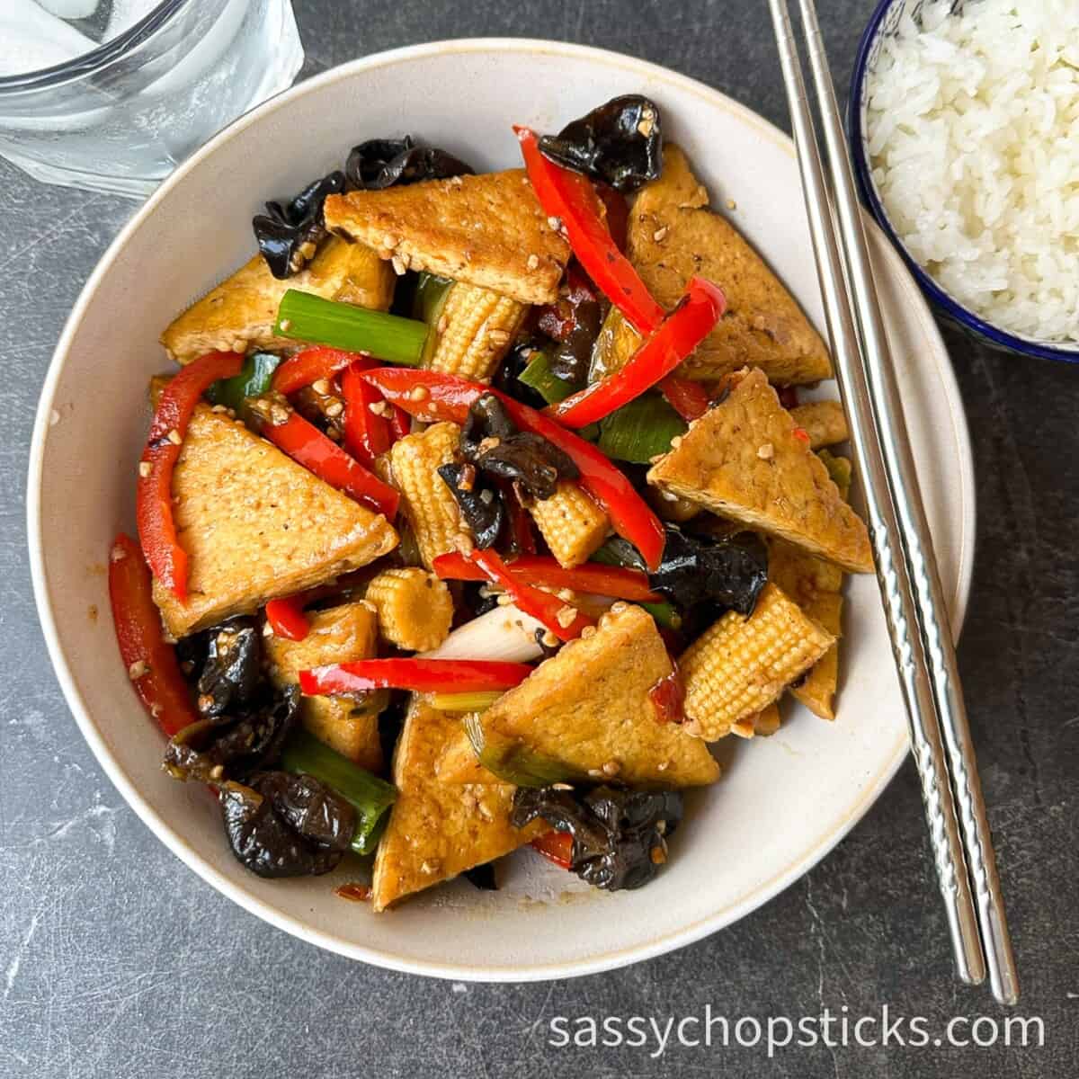 Hunan-Style Stir-Fried Tofu with Bell Peppers and Black Bean Sauce