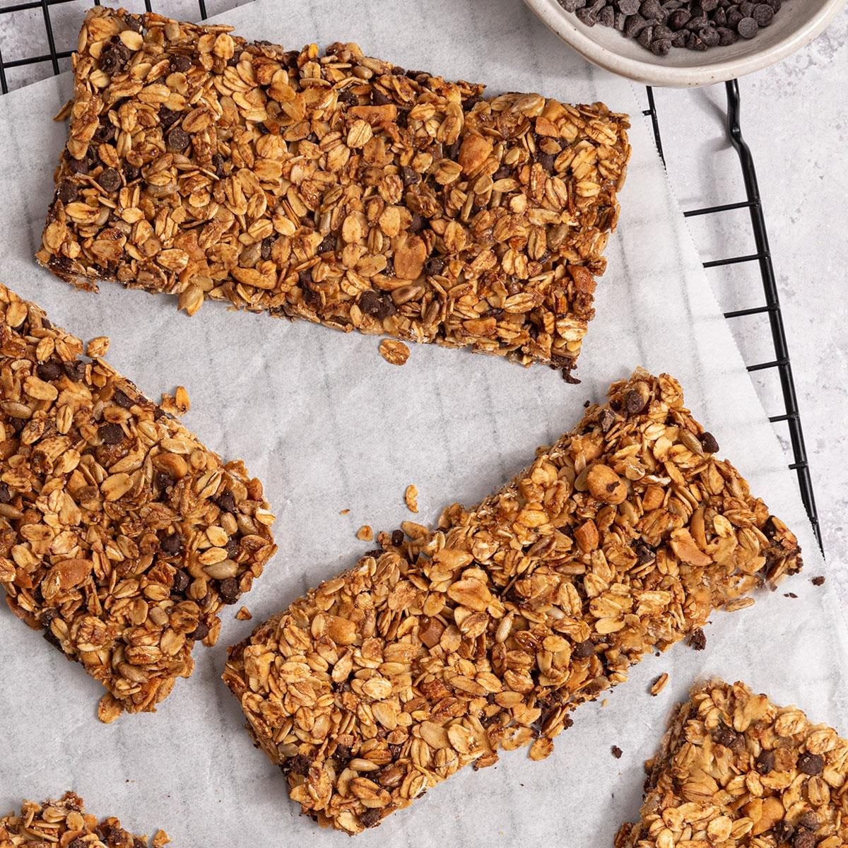 Honey-Sweetened No-Bake Granola Bars with Oats and Seeds