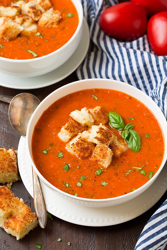 Italian-Style Tomato Basil Soup with Garlic Croutons