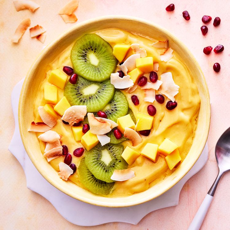 No-Bake Avocado and Mango Smoothie Bowl