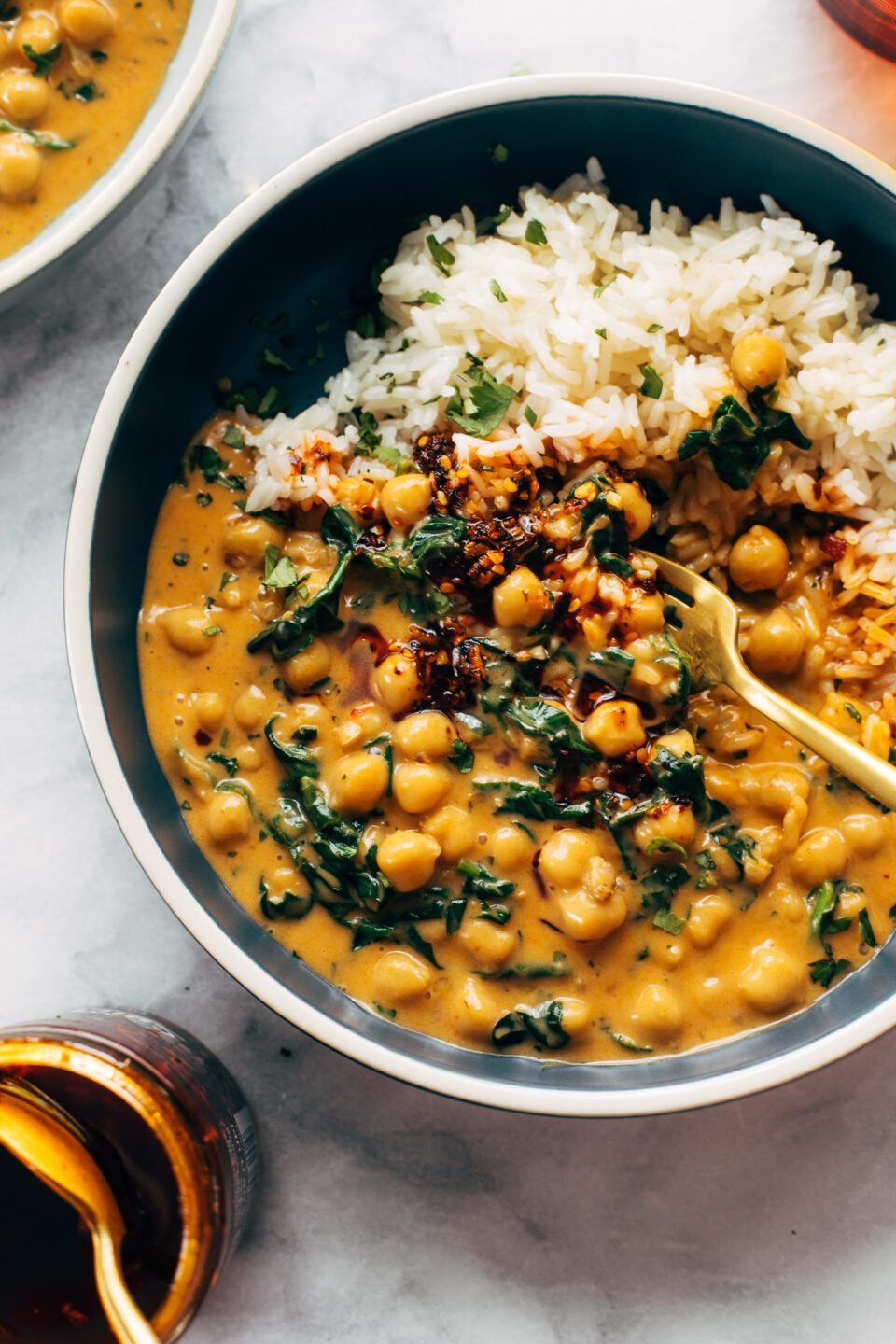 One-Pot Chickpea and Tomato Curry with Spinach