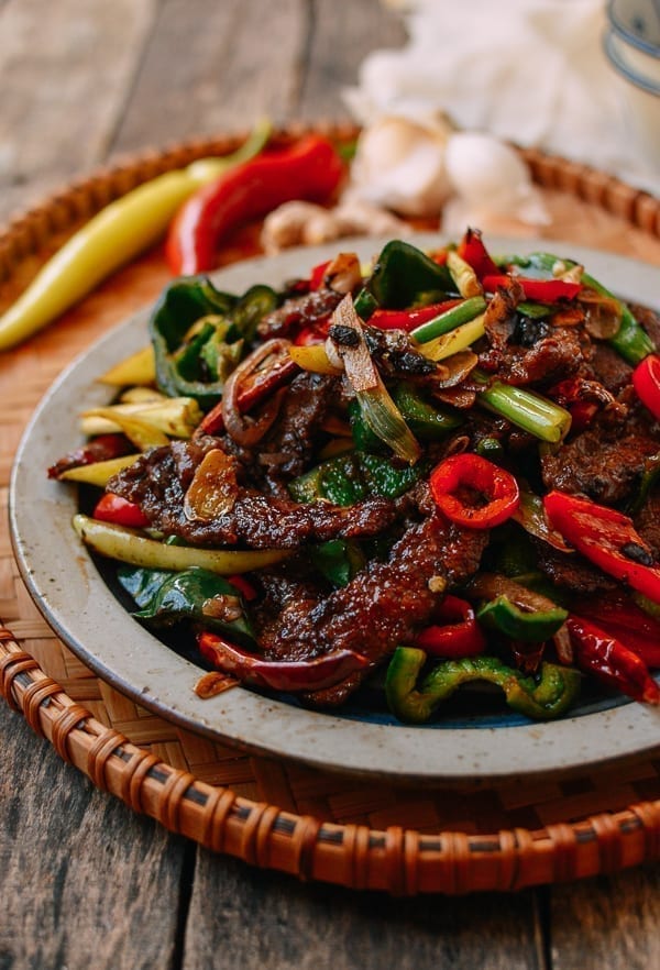 Hunan-Style Braised Beef with Garlic and Chilies