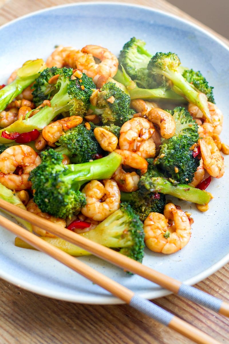 Stir-Fried Shrimp with Broccoli and Cashew-Free Thai Basil Sauce