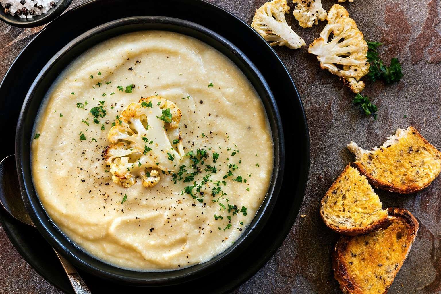 The Best Cheesy Vegan Cauliflower Mash