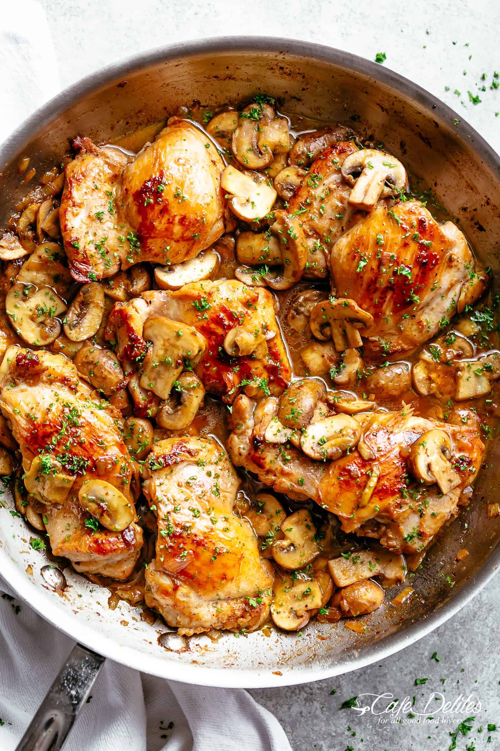 Sautéed Chicken with Smoky Mushroom and Roasted Red Pepper Sauce