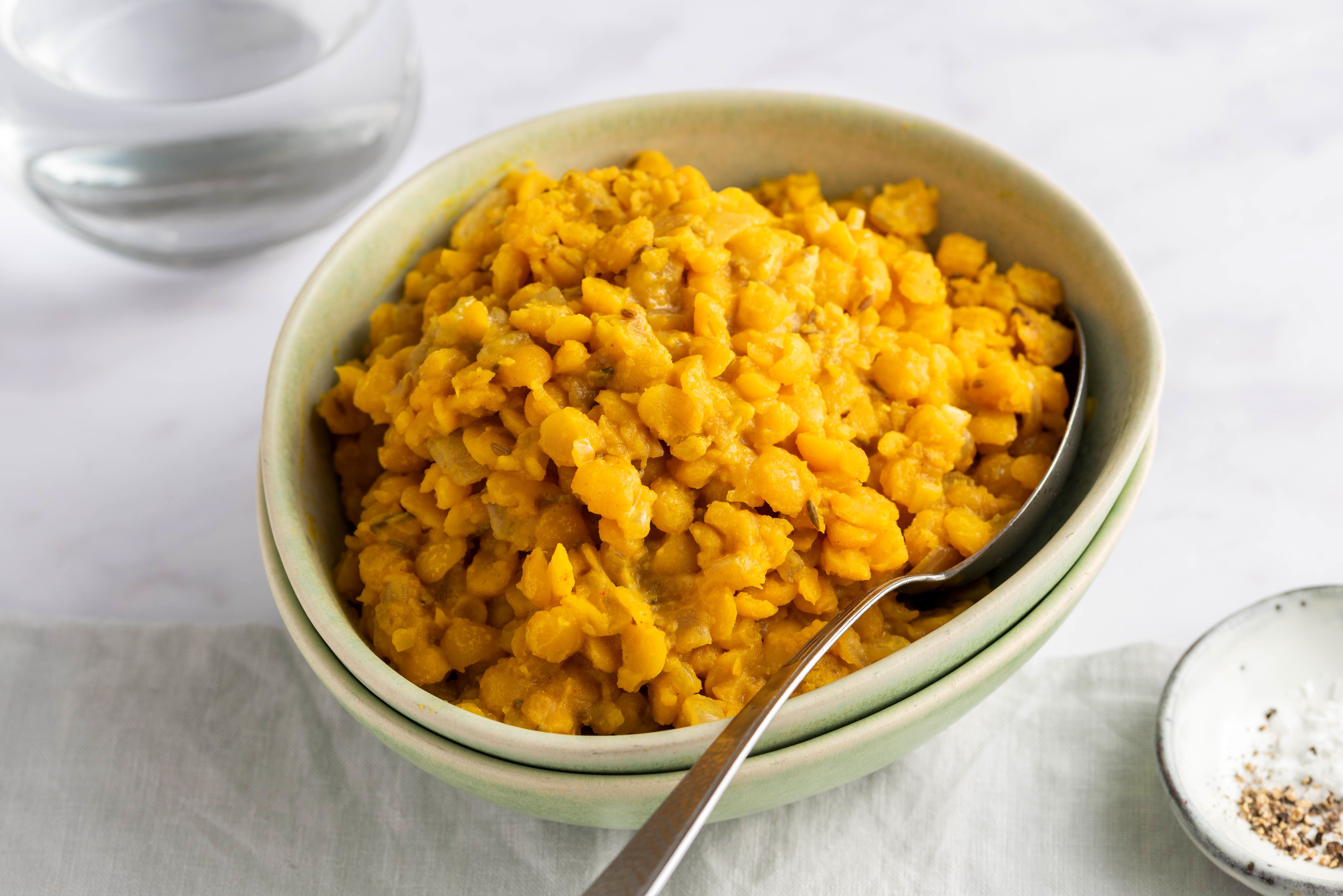 Simmered Split Peas with Turmeric and Coriander