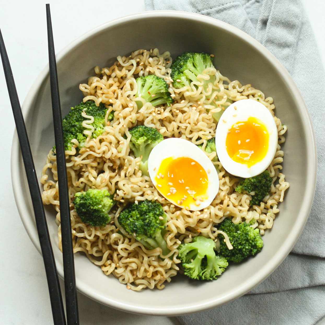 Creamy Sesame Noodles with Steamed Broccoli