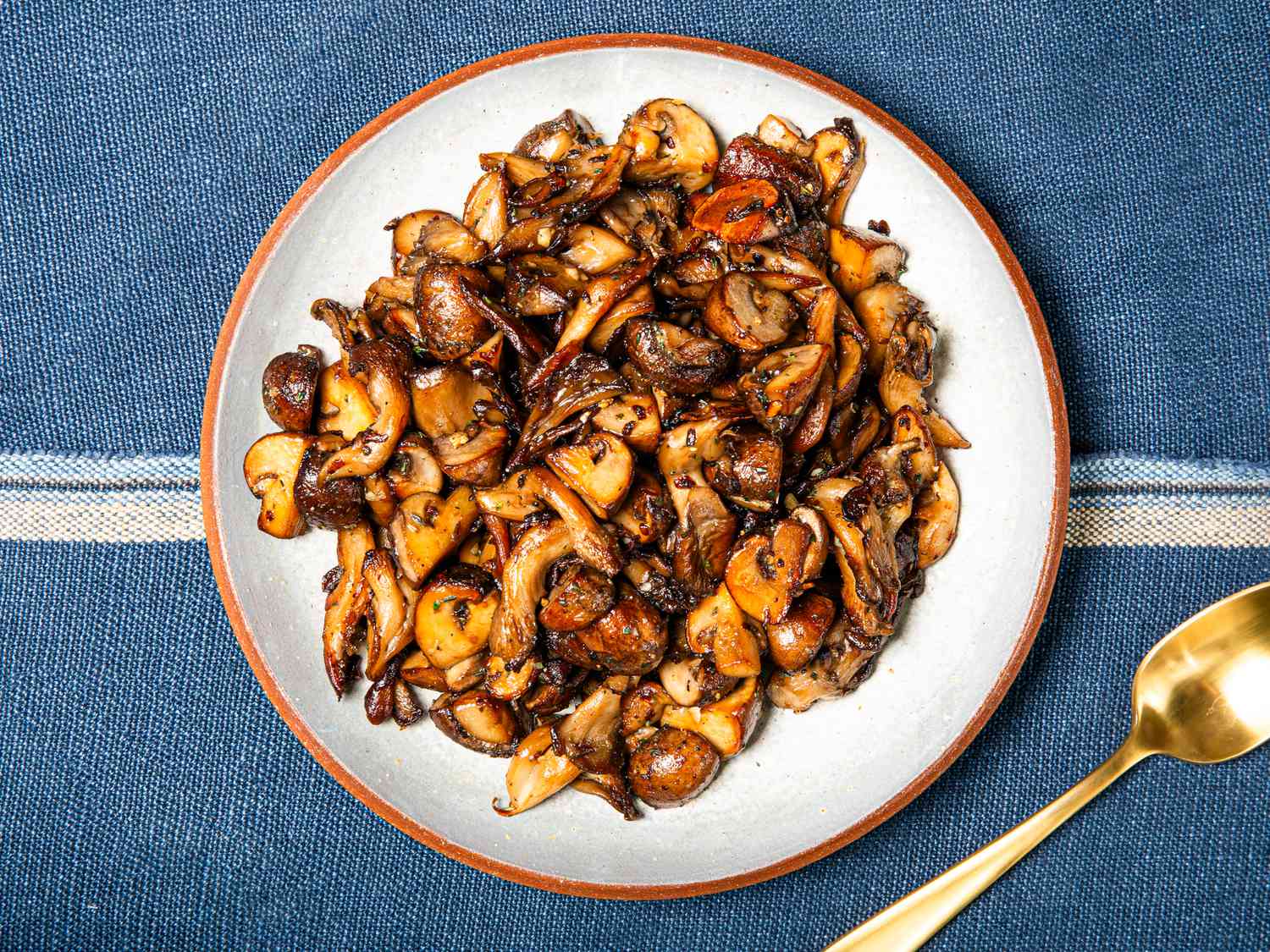 Sautéed Shiitake Mushrooms with Toasted Sesame and Scallions