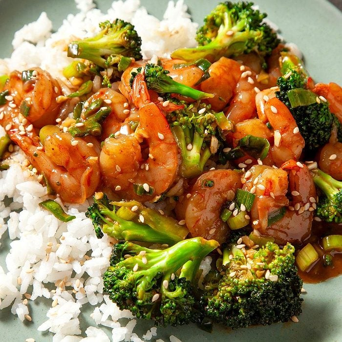 Stir-Fried Shrimp with Broccoli and Cashews