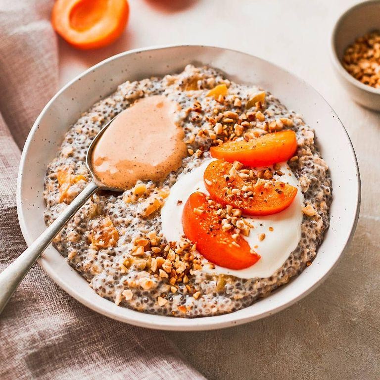 Chia and Hemp Seed Warm No-Oatmeal Breakfast Bowl