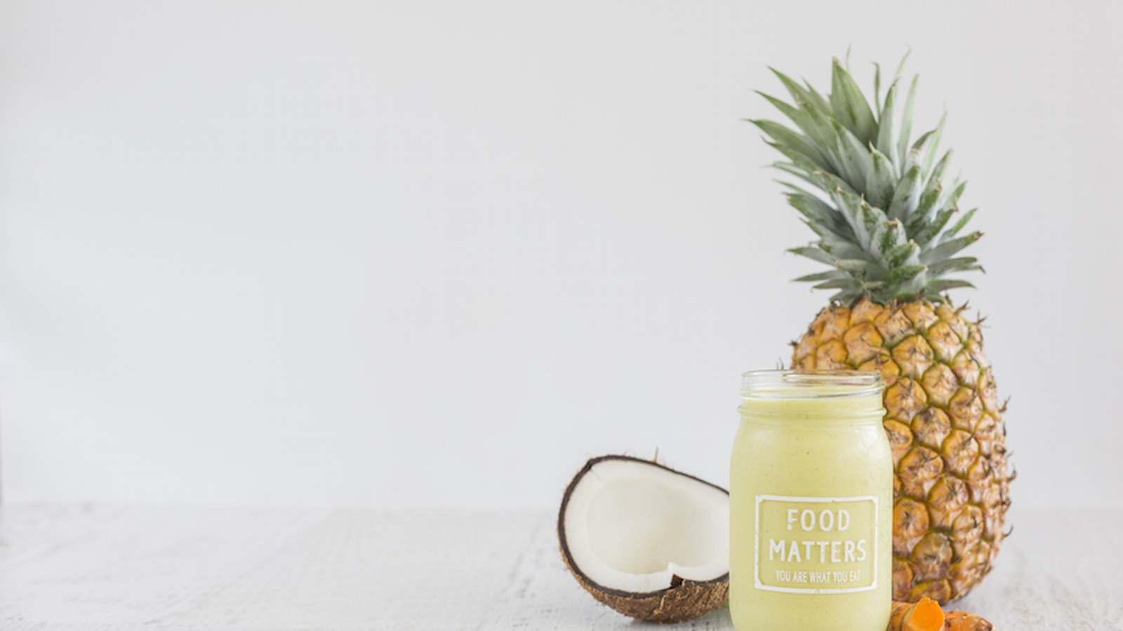 Hydrating Coconut Turmeric Smoothie