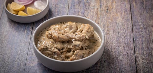 Delhi-Style Butter Chicken with Tomato Base