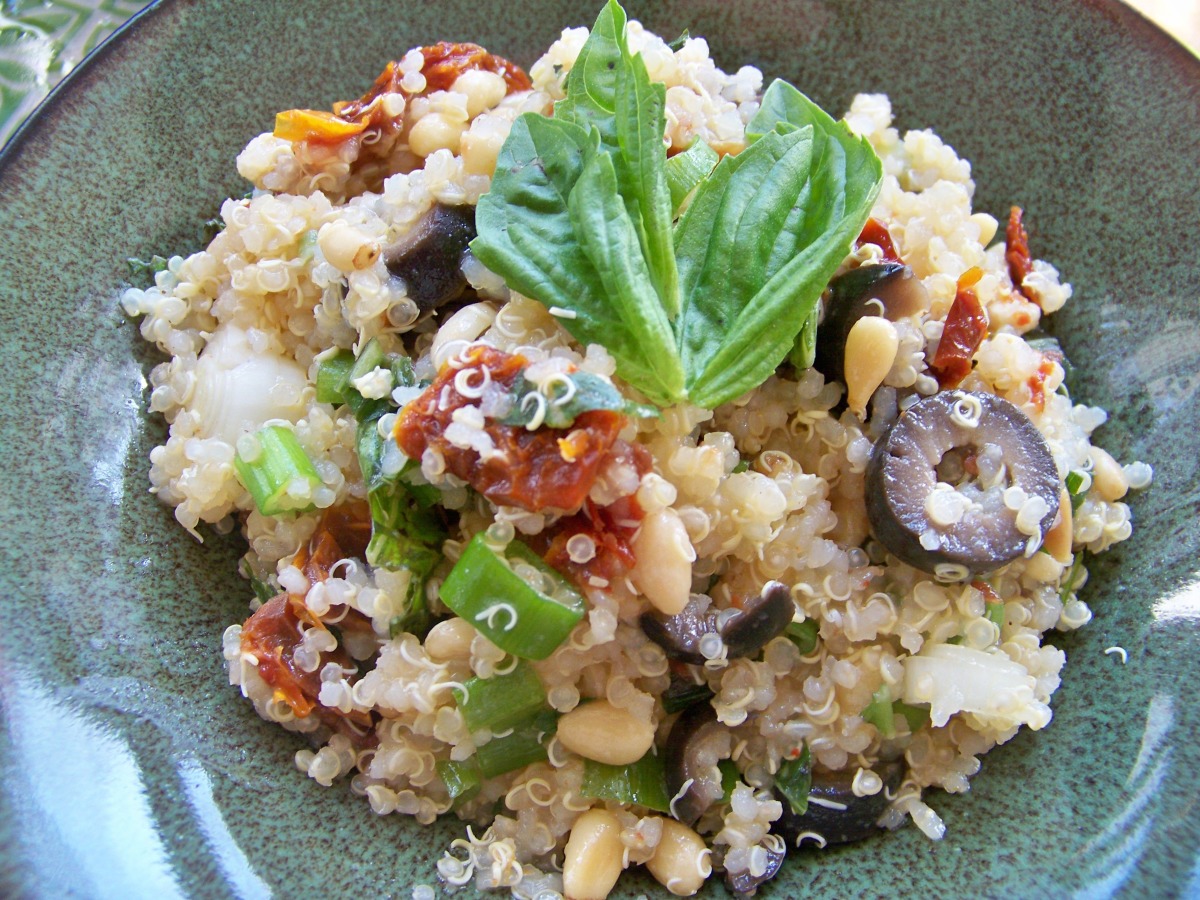 Classic Mediterranean Quinoa Salad
