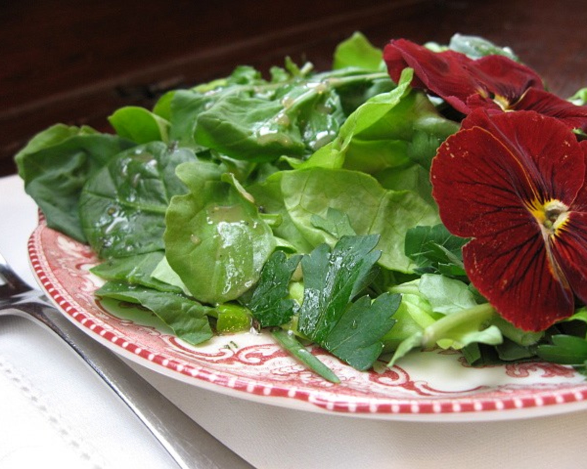 Edible Flower & Green Spring Salad