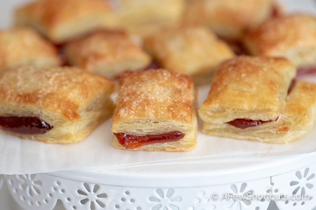 Popular's Guava Pastelitos: Sweet & Flaky Pastries