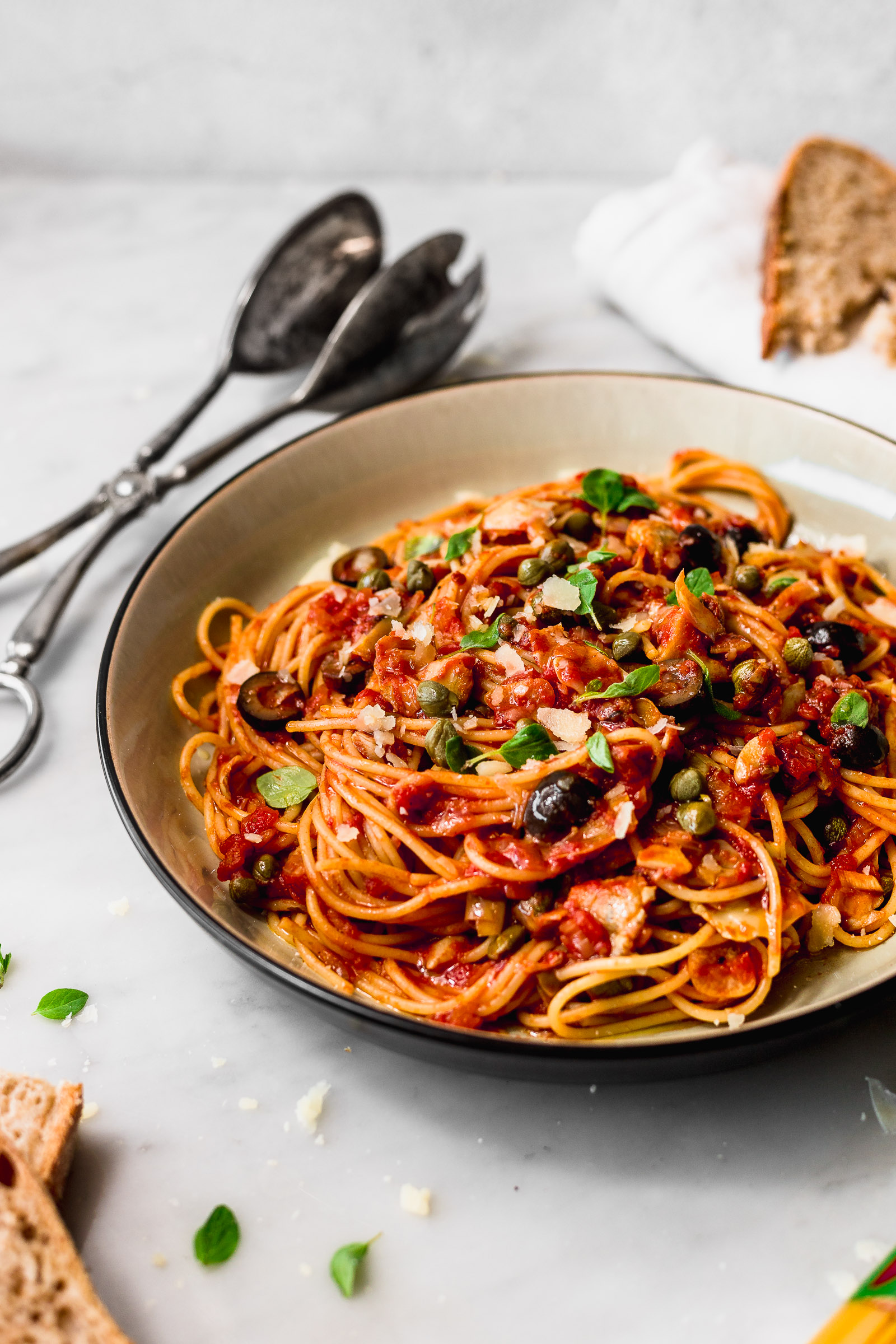 Mediterranean-Style Olive Oil-Cured Tomato Pasta