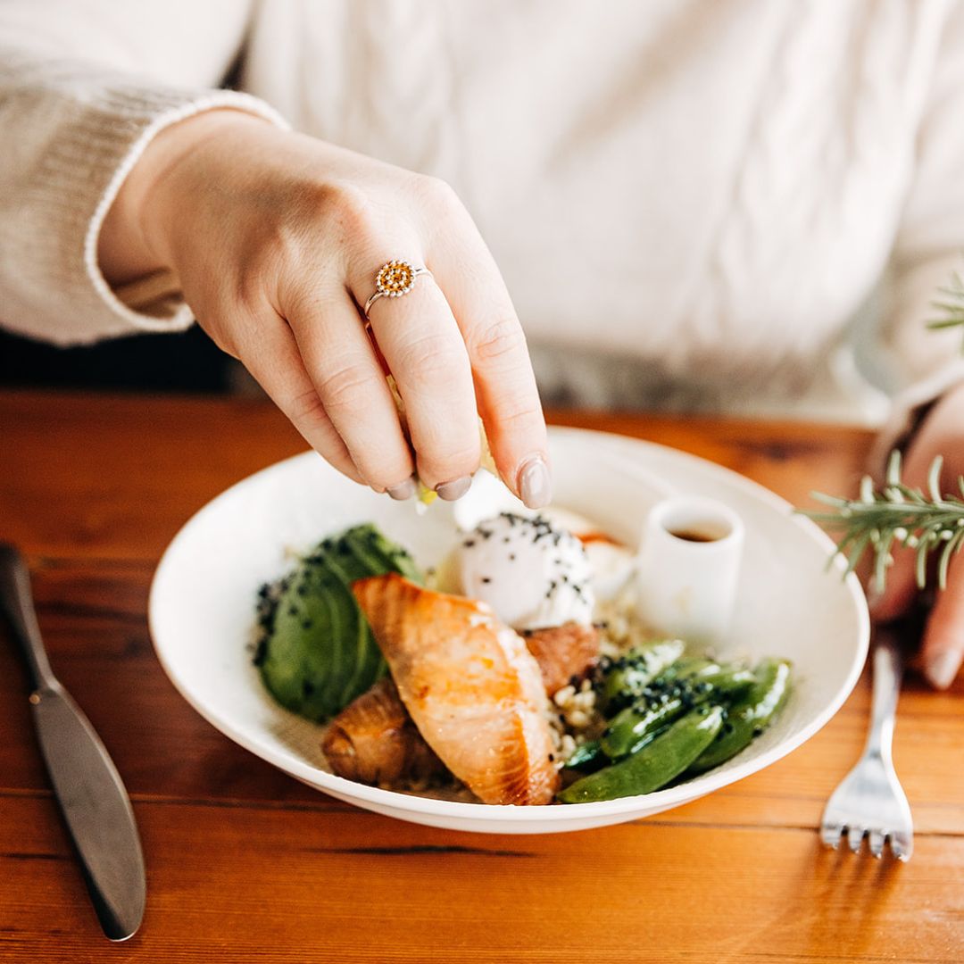 Salmon & Berry Bowl