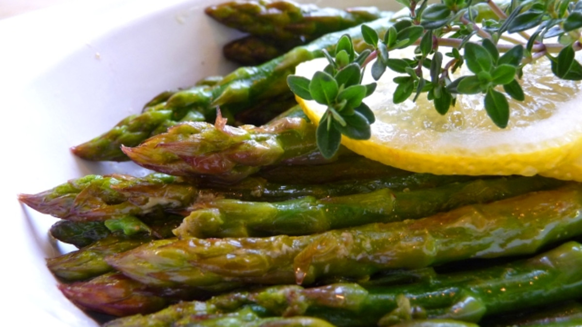 Lemon-Glazed Spring Asparagus with Fresh Herbs