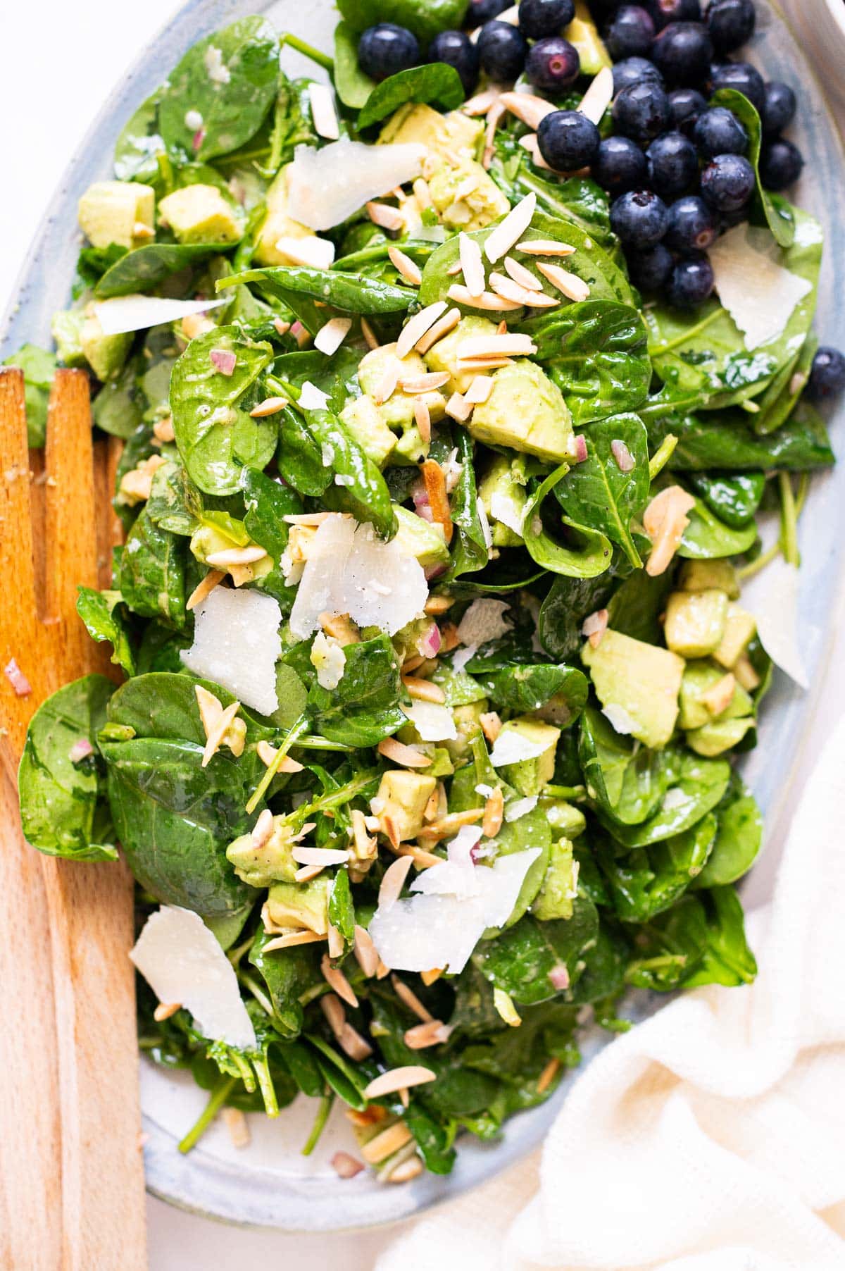 Migraine-Relief Avocado & Spinach Salad