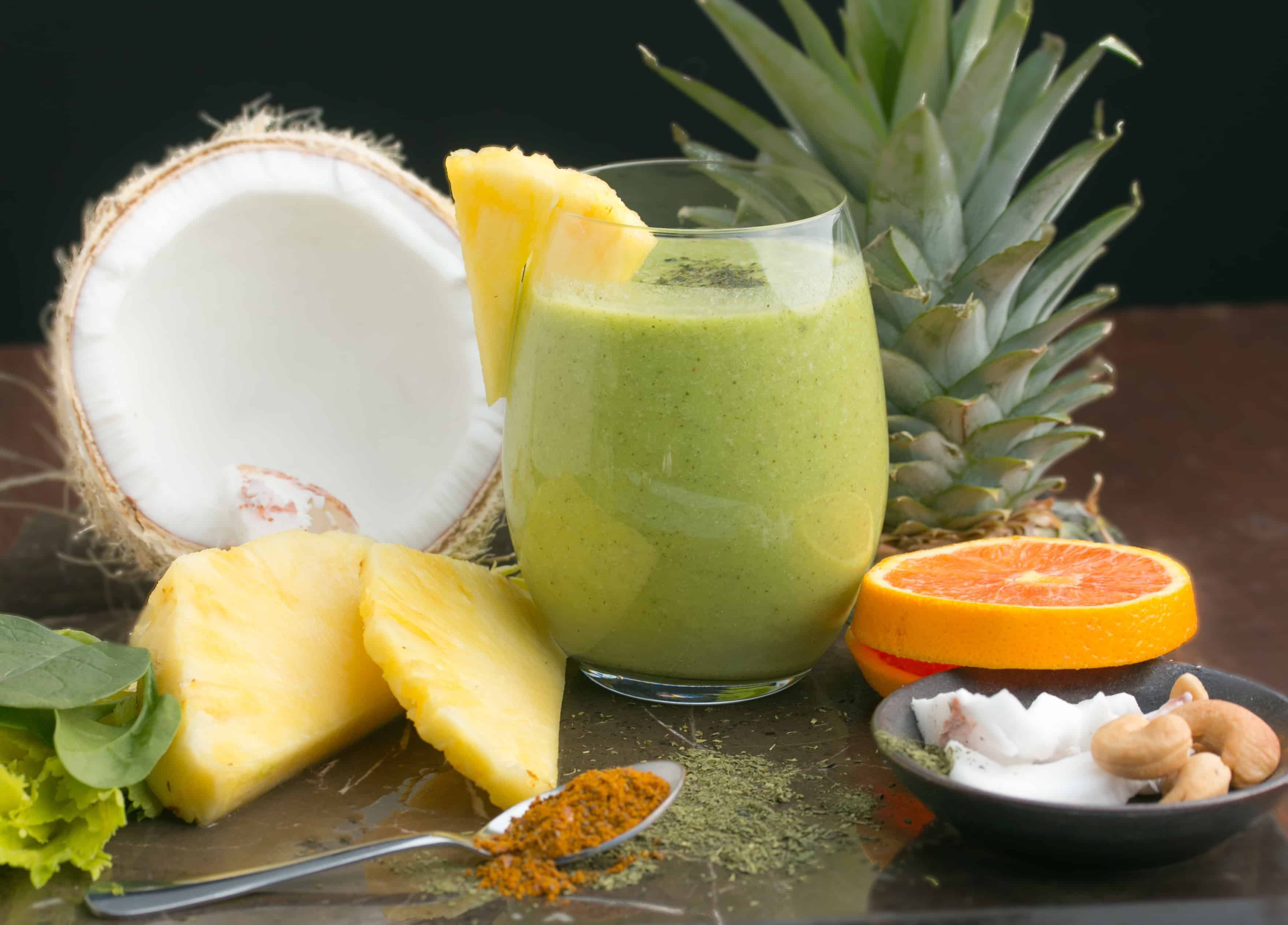Coconut Water & Green Smoothie with Pineapple