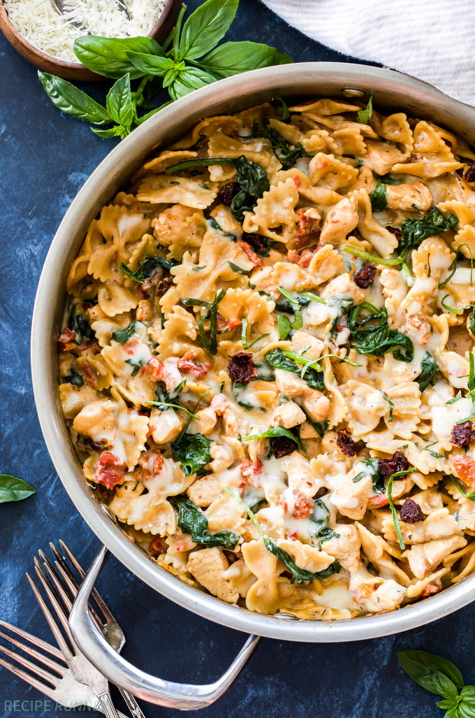 Creamy Sun-Dried Tomato & Spinach Pasta with Lemon Zest