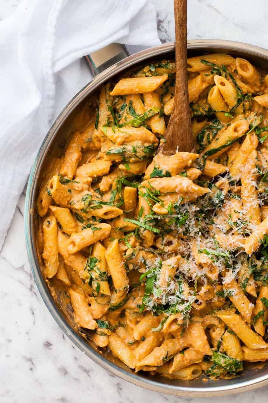 Sun-Dried Tomato & Herb Creamy Pasta